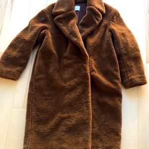 Teddy Coat oversized rich brown colour in beautiful condition 8% wool